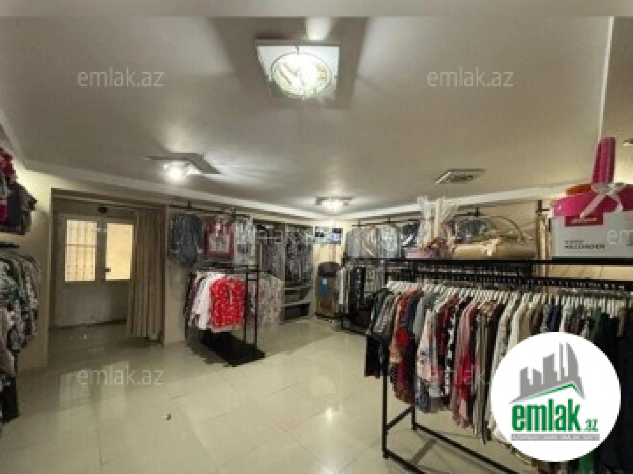 Satılır 4 otaqlı obyekt 90 m²