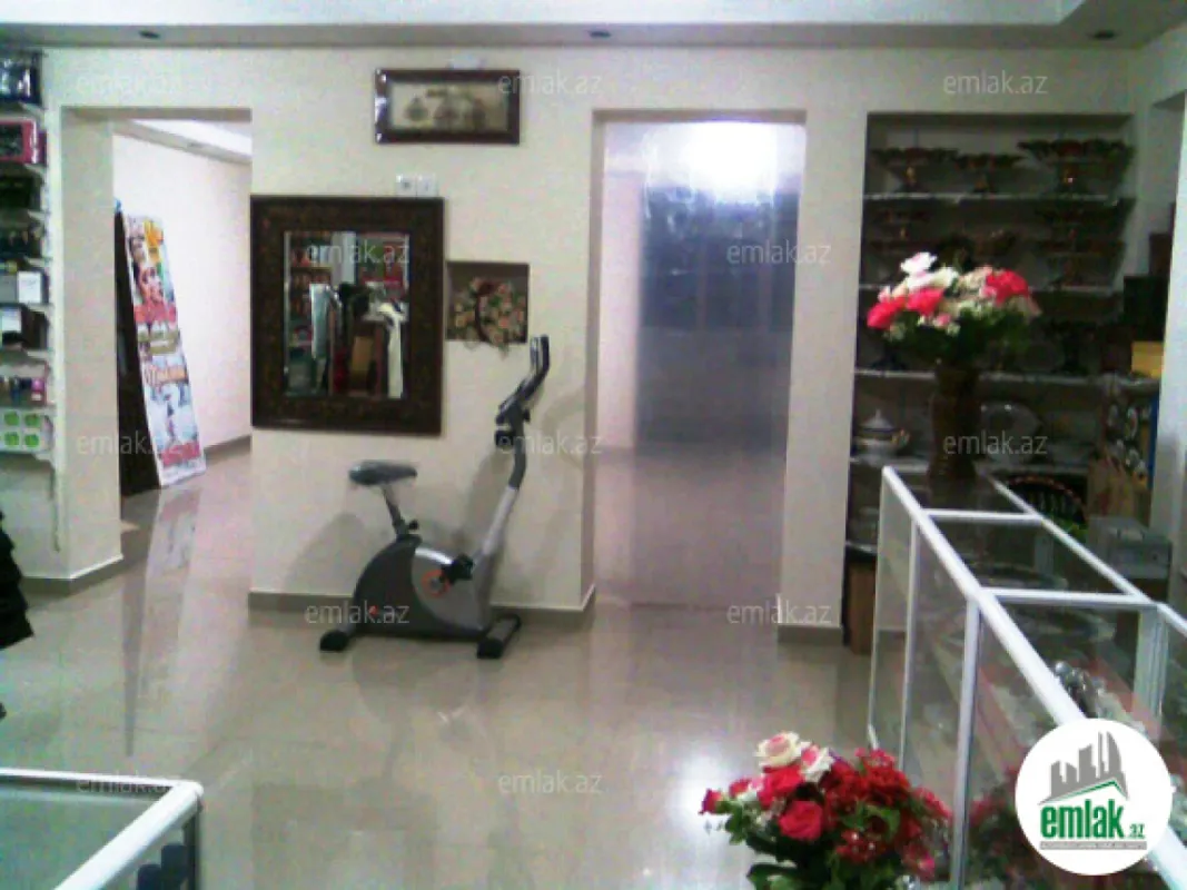 Satılır 4 otaqlı obyekt 90 m²