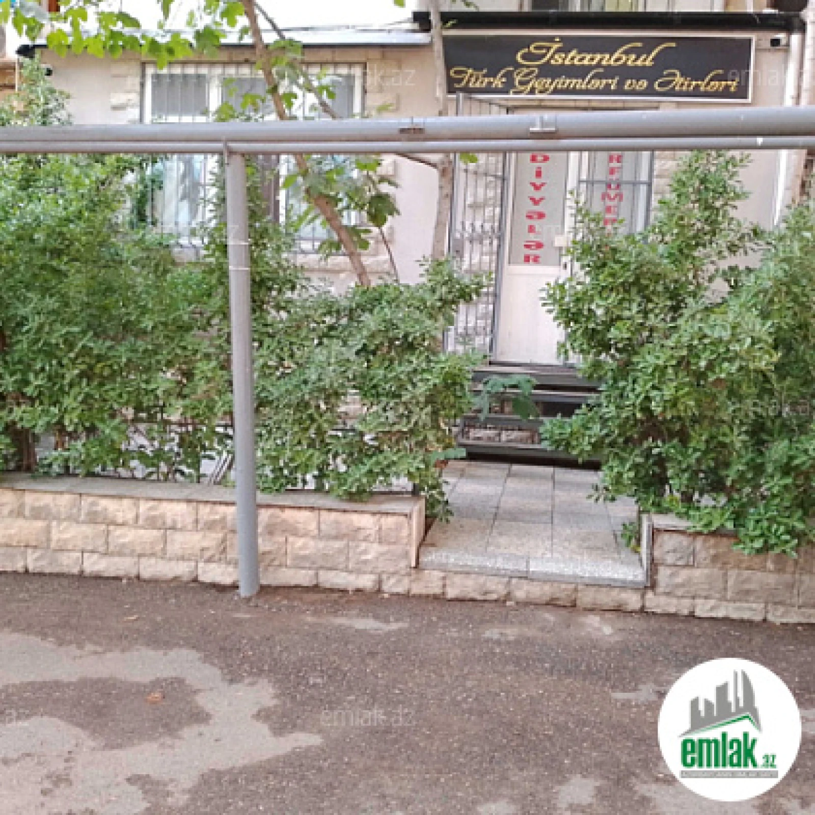 Satılır 4 otaqlı obyekt 90 m²