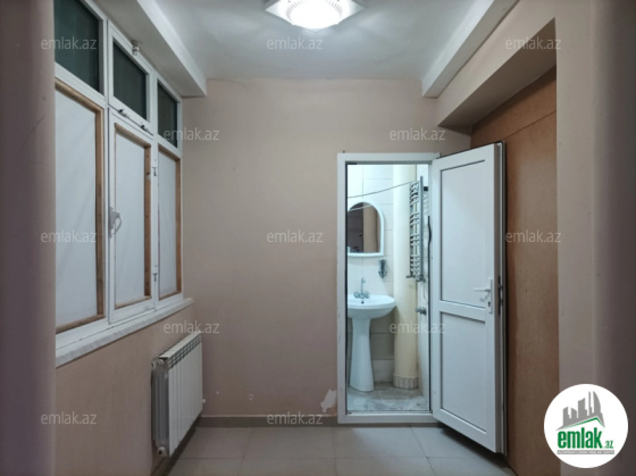 Satılır 4 otaqlı obyekt 90 m²
