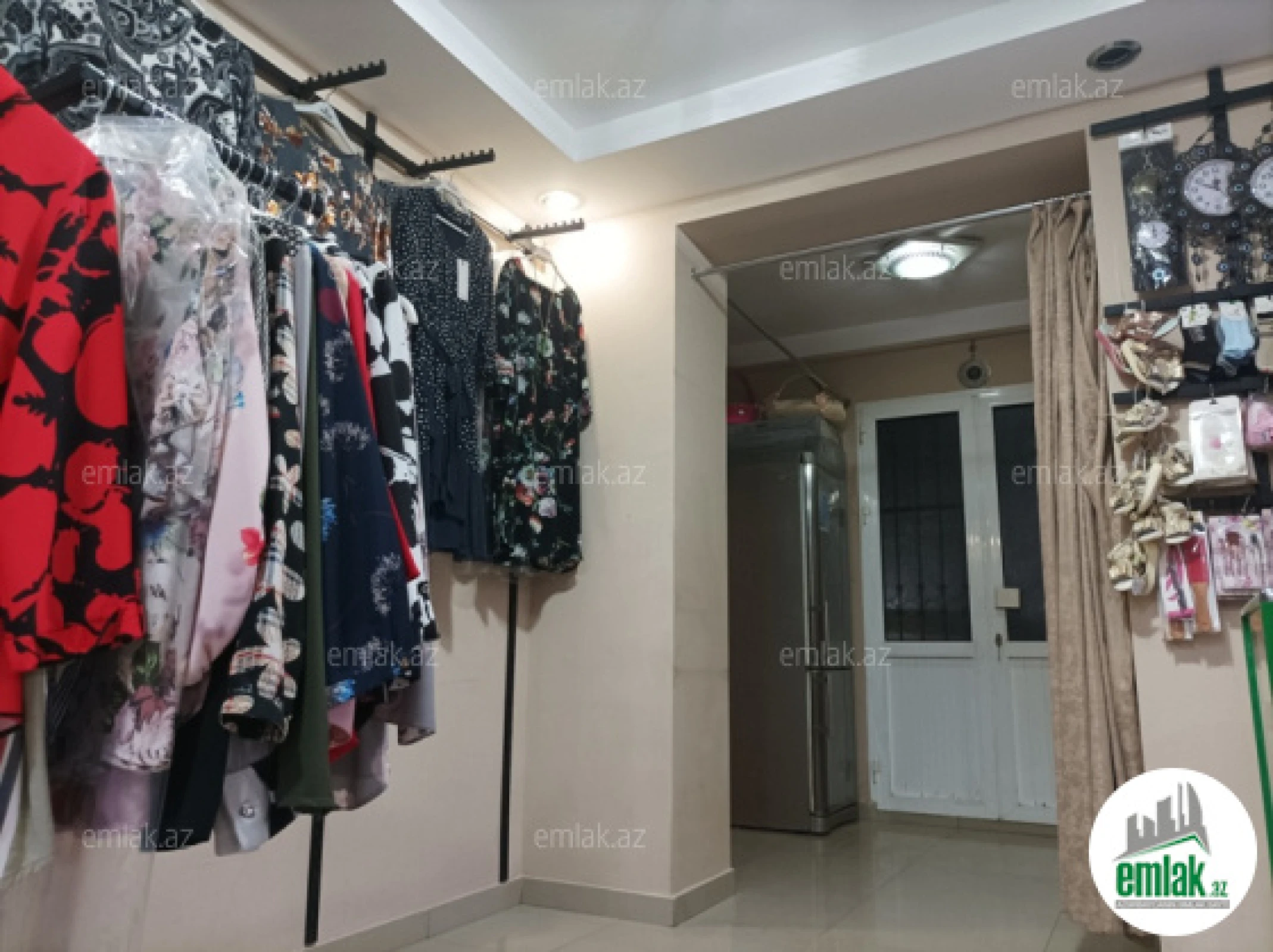 Satılır 4 otaqlı obyekt 90 m²
