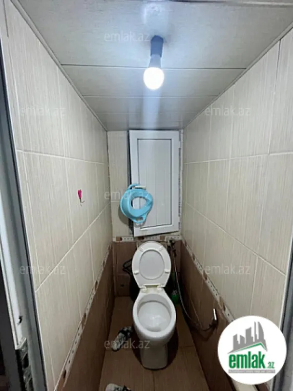Satılır 2 otaqlı köhnə tikili 65 m²
