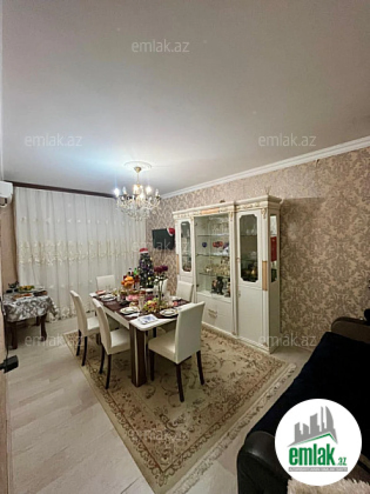 Satılır 2 otaqlı köhnə tikili 65 m²