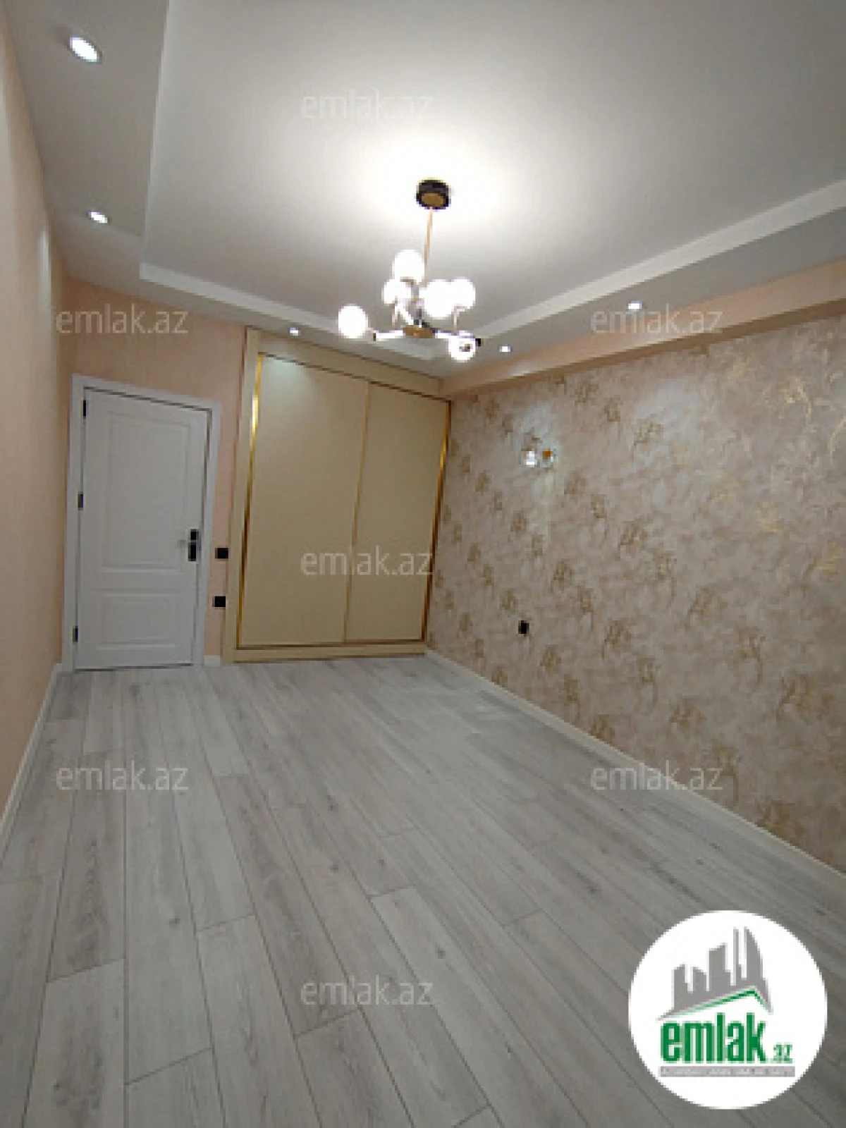 Satılır 3 otaqlı yeni tikili 90 m²