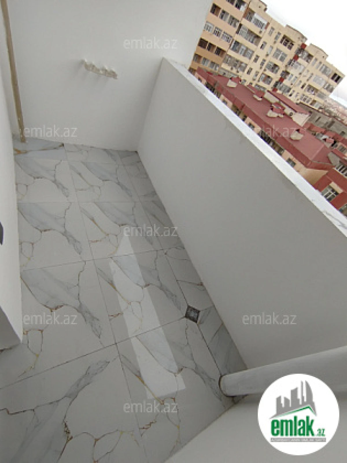 Satılır 3 otaqlı yeni tikili 90 m²