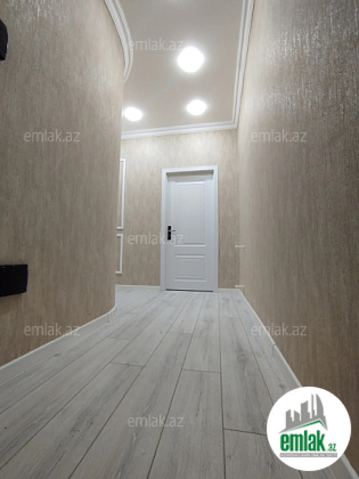 Satılır 3 otaqlı yeni tikili 90 m²