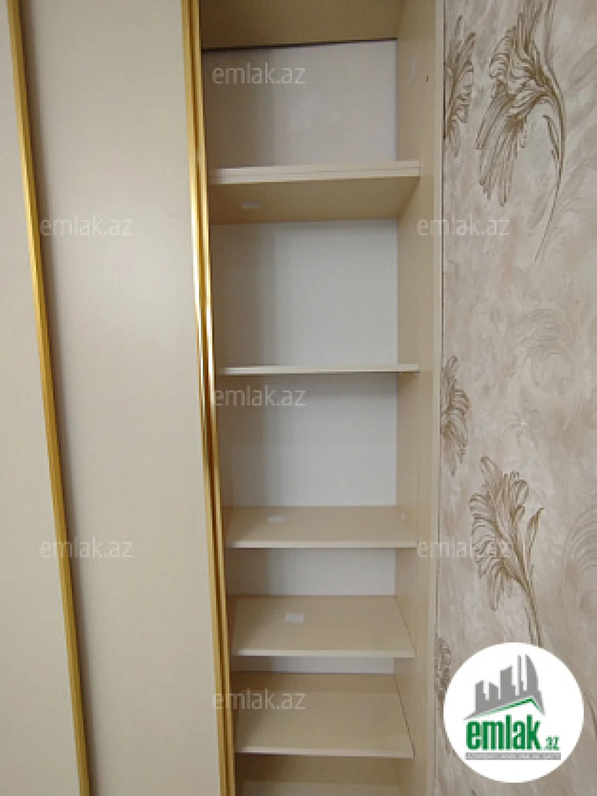 Satılır 3 otaqlı yeni tikili 90 m²