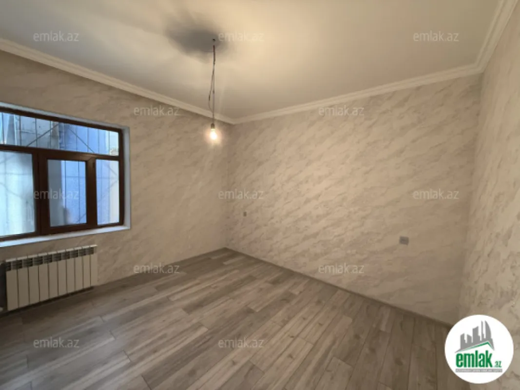 Satılır 4 otaqlı həyət evi 100 m²