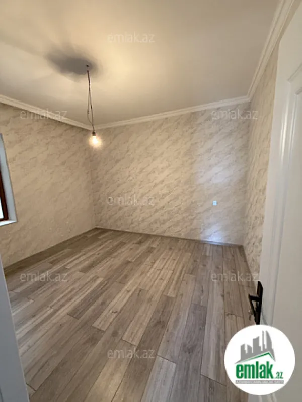 Satılır 4 otaqlı həyət evi 100 m²