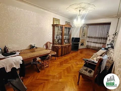 Satılır 4 otaqlı köhnə tikili 120 m² — Bakı 4 otaq 120.00 m²