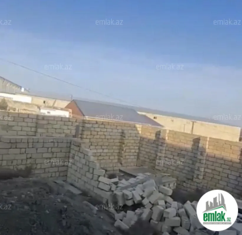 Satılır 6 otaqlı həyət evi 250 m²