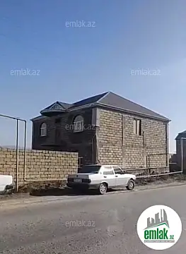 Satılır 6 otaqlı həyət evi 250 m²