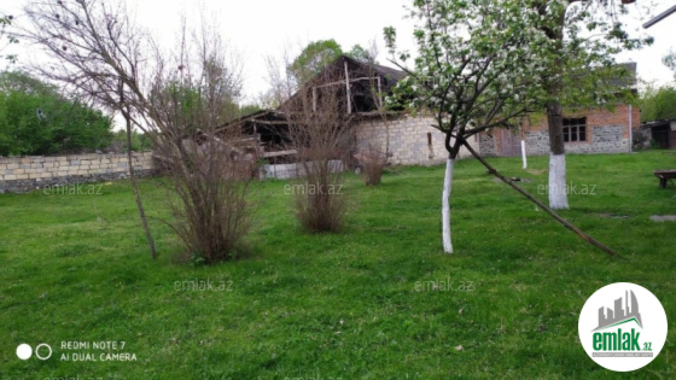 Satılır torpaq sahəsi 450 m²