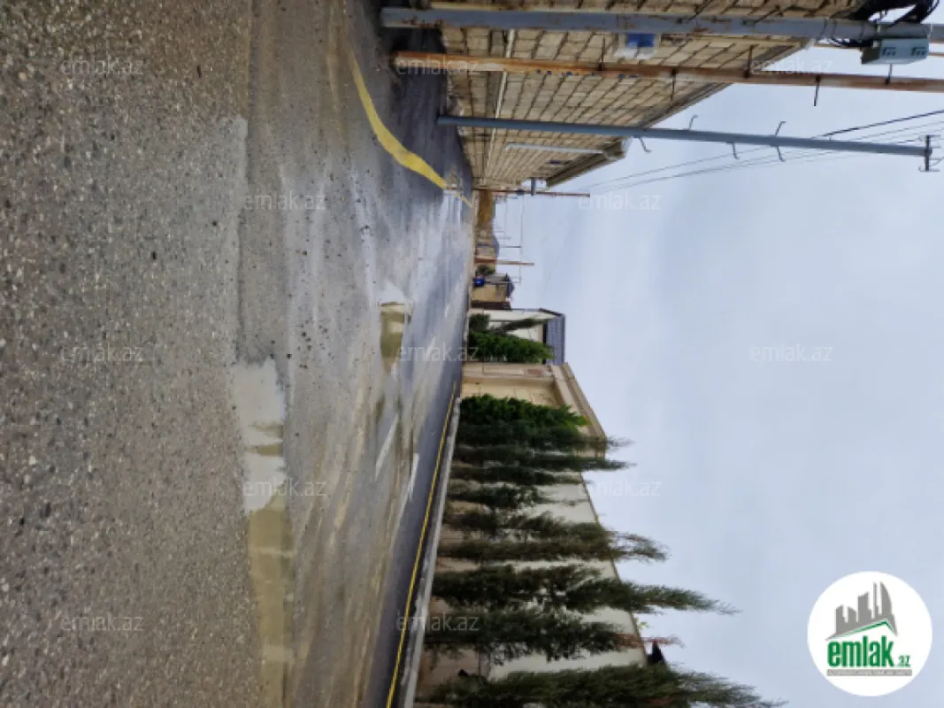 Satılır 8 otaqlı obyekt 208 m²