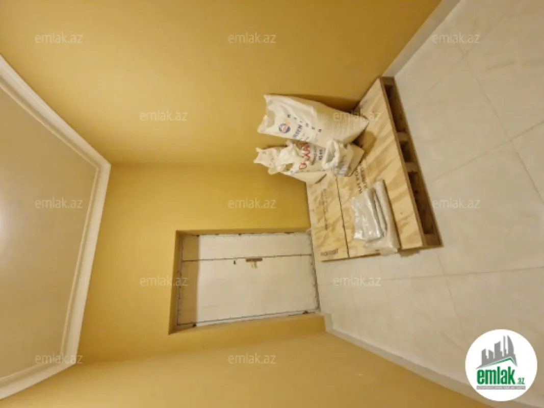 Satılır 8 otaqlı obyekt 208 m²