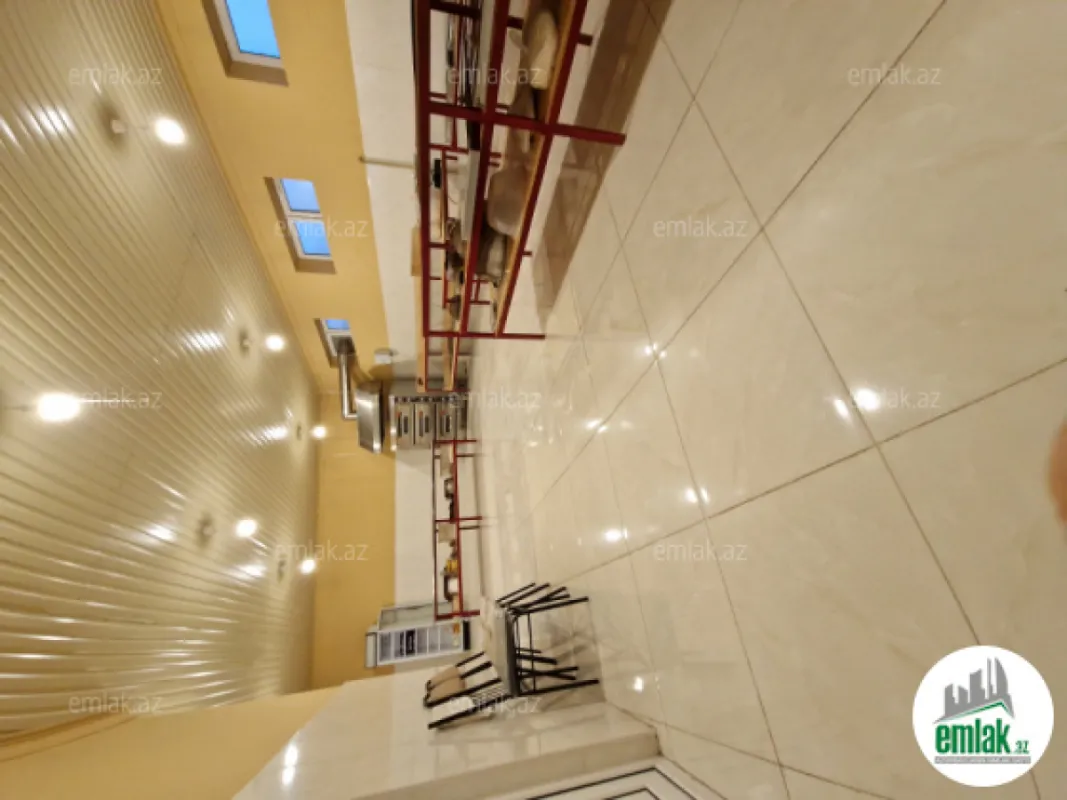 Satılır 8 otaqlı obyekt 208 m²