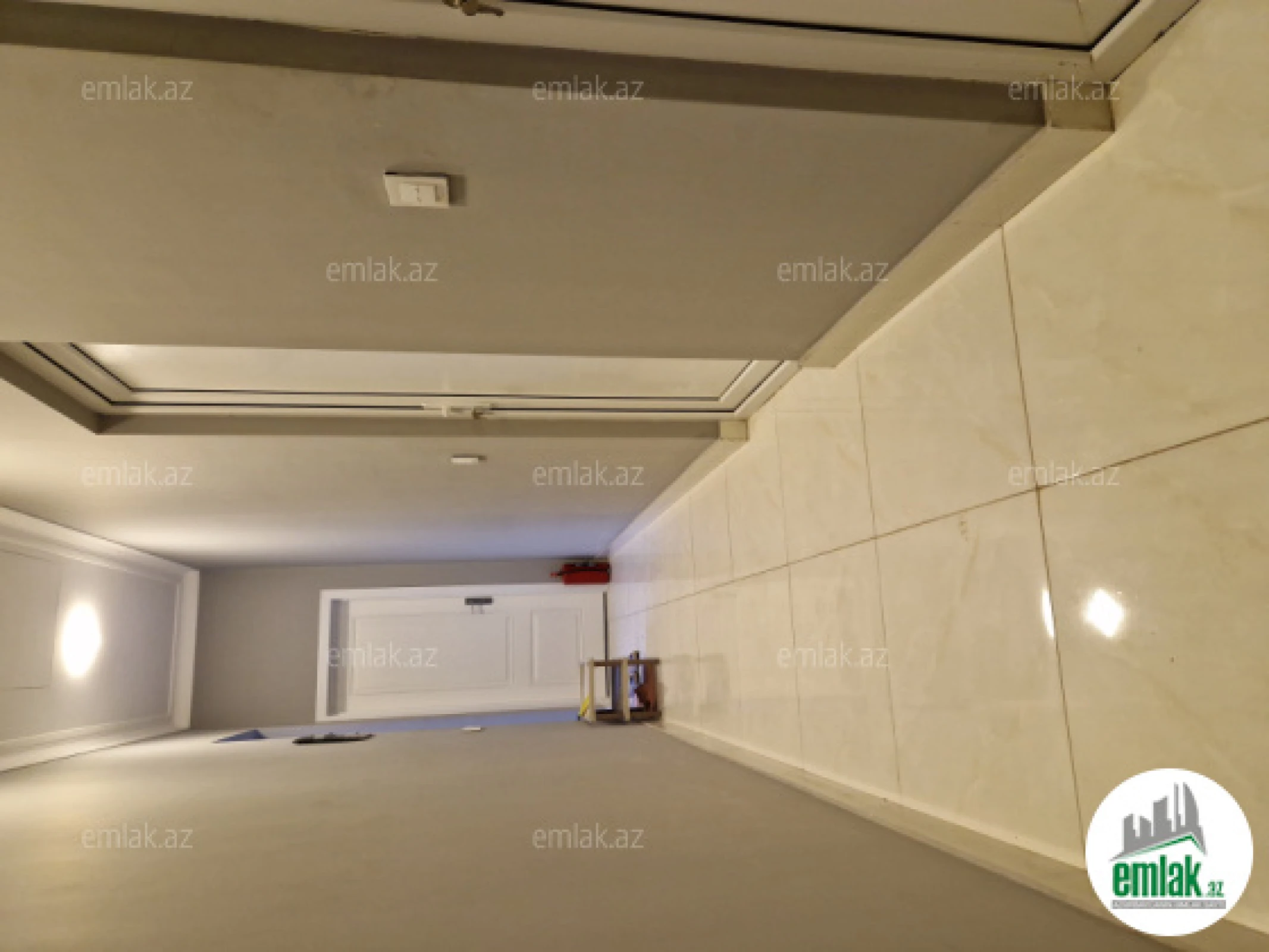 Satılır 8 otaqlı obyekt 208 m²