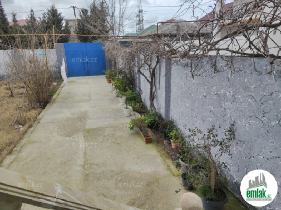 Satılır 4 otaqlı həyət evi 120 m²