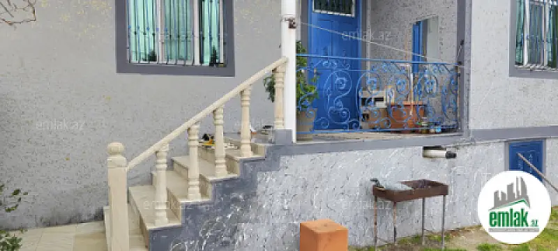 Satılır 4 otaqlı həyət evi 120 m²