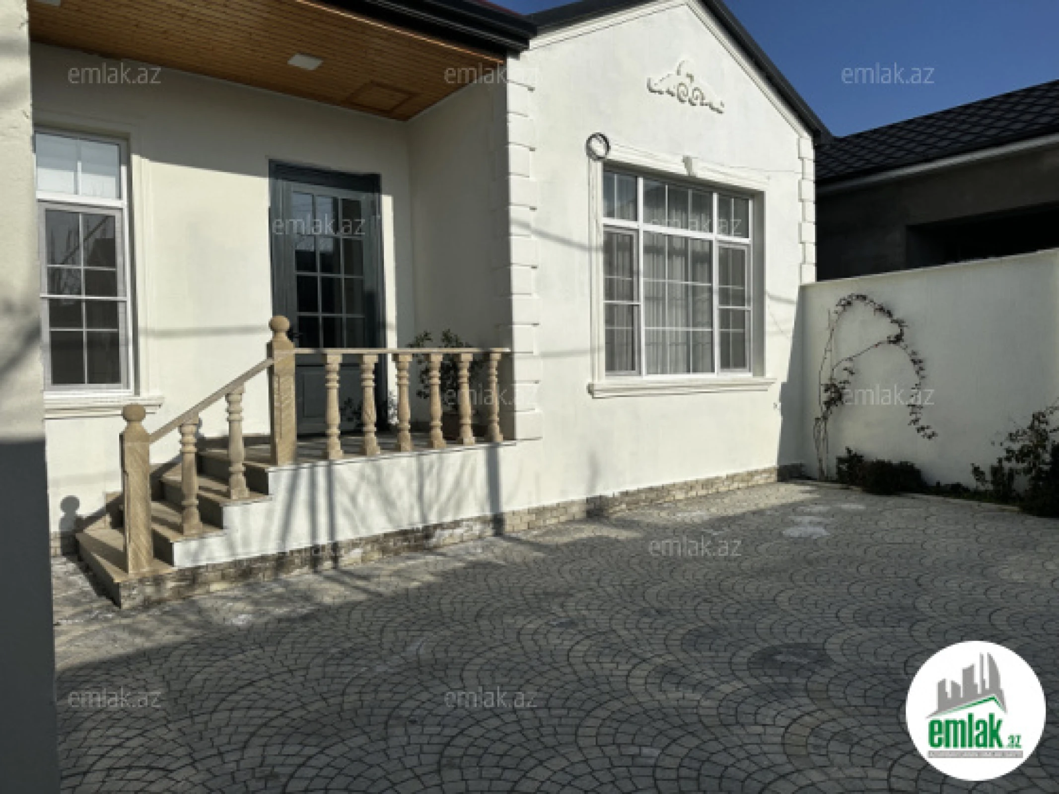 Satılır 4 otaqlı həyət evi 130 m²