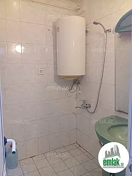 Satılır 2 otaqlı köhnə tikili 51 m²
