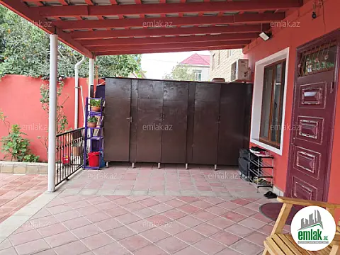 Satılır 4 otaqlı həyət evi 200 m²