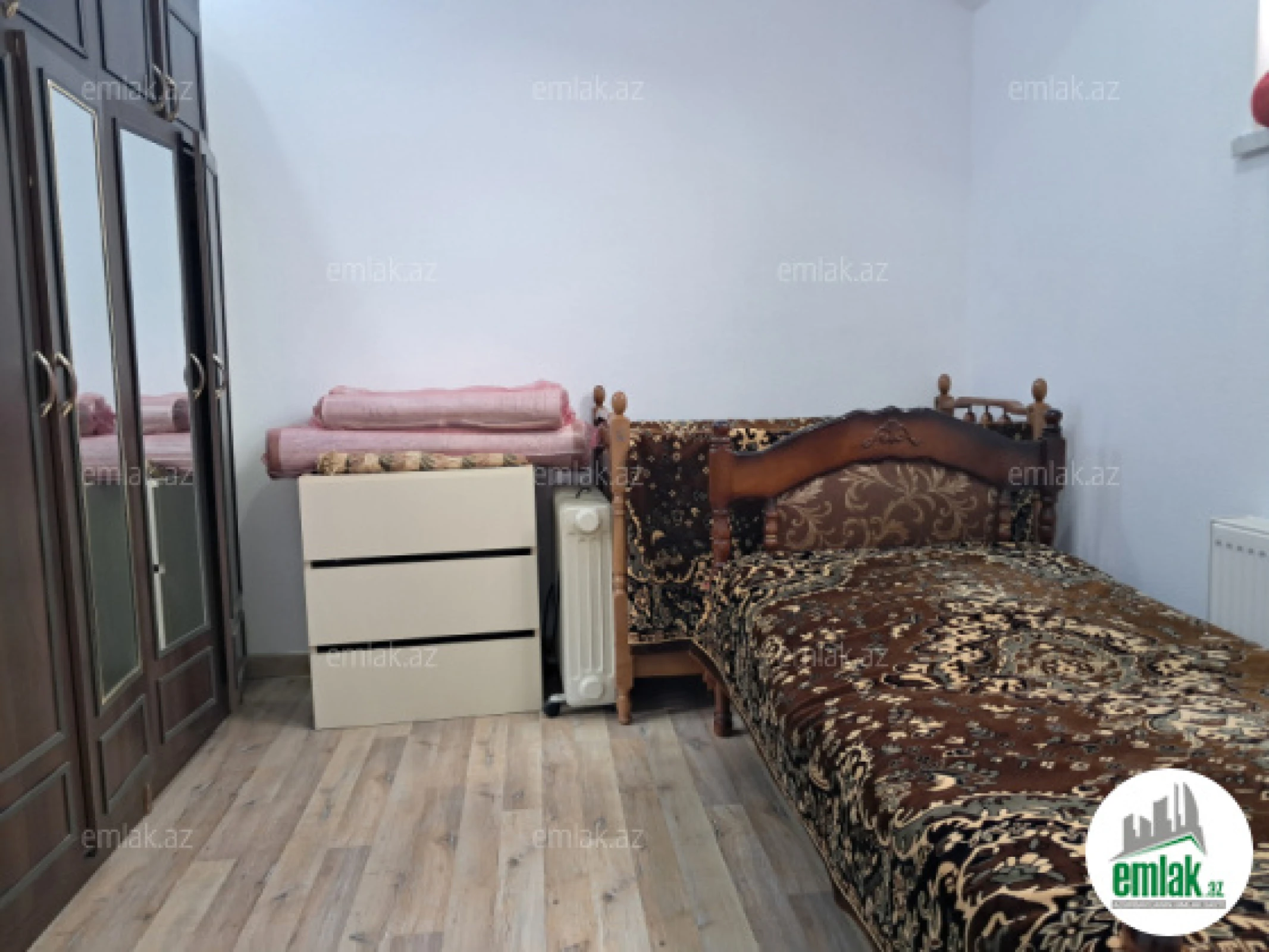 Satılır 4 otaqlı həyət evi 200 m²