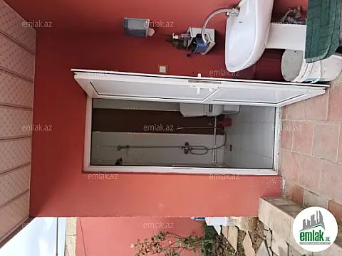 Satılır 4 otaqlı həyət evi 200 m²