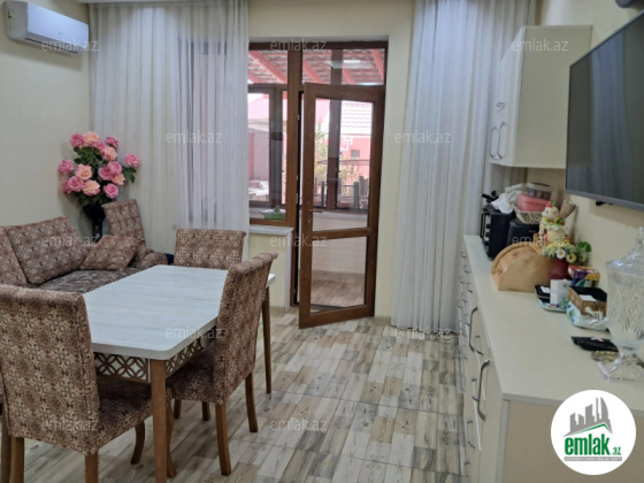 Satılır 4 otaqlı həyət evi 200 m²