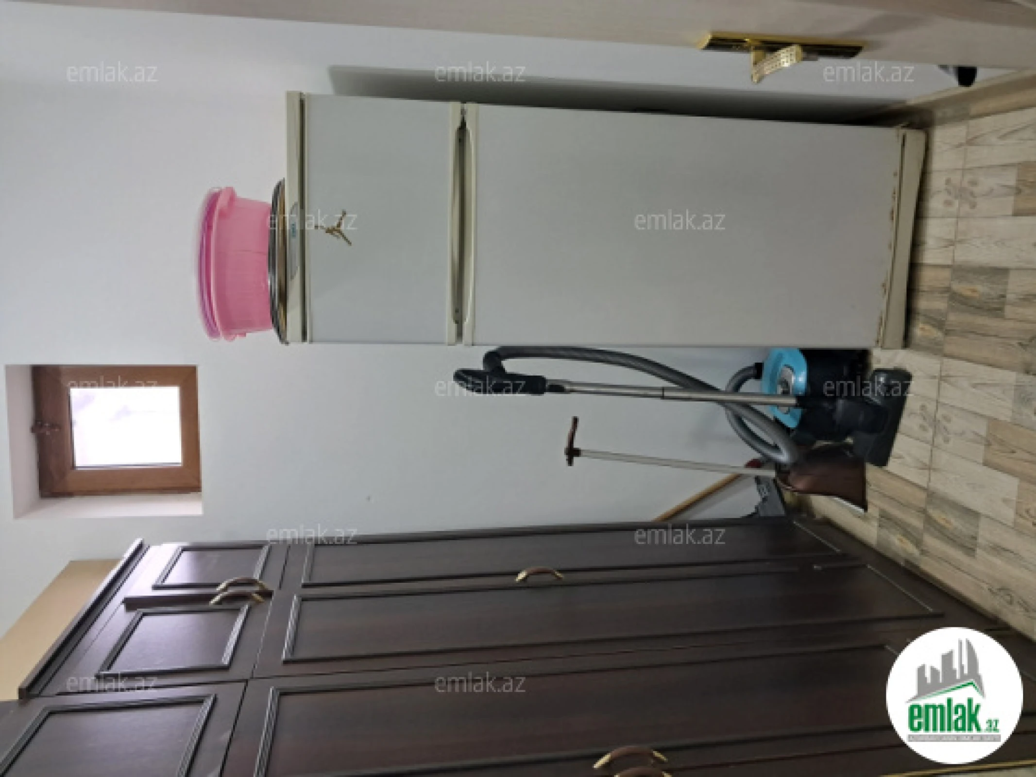 Satılır 4 otaqlı həyət evi 200 m²