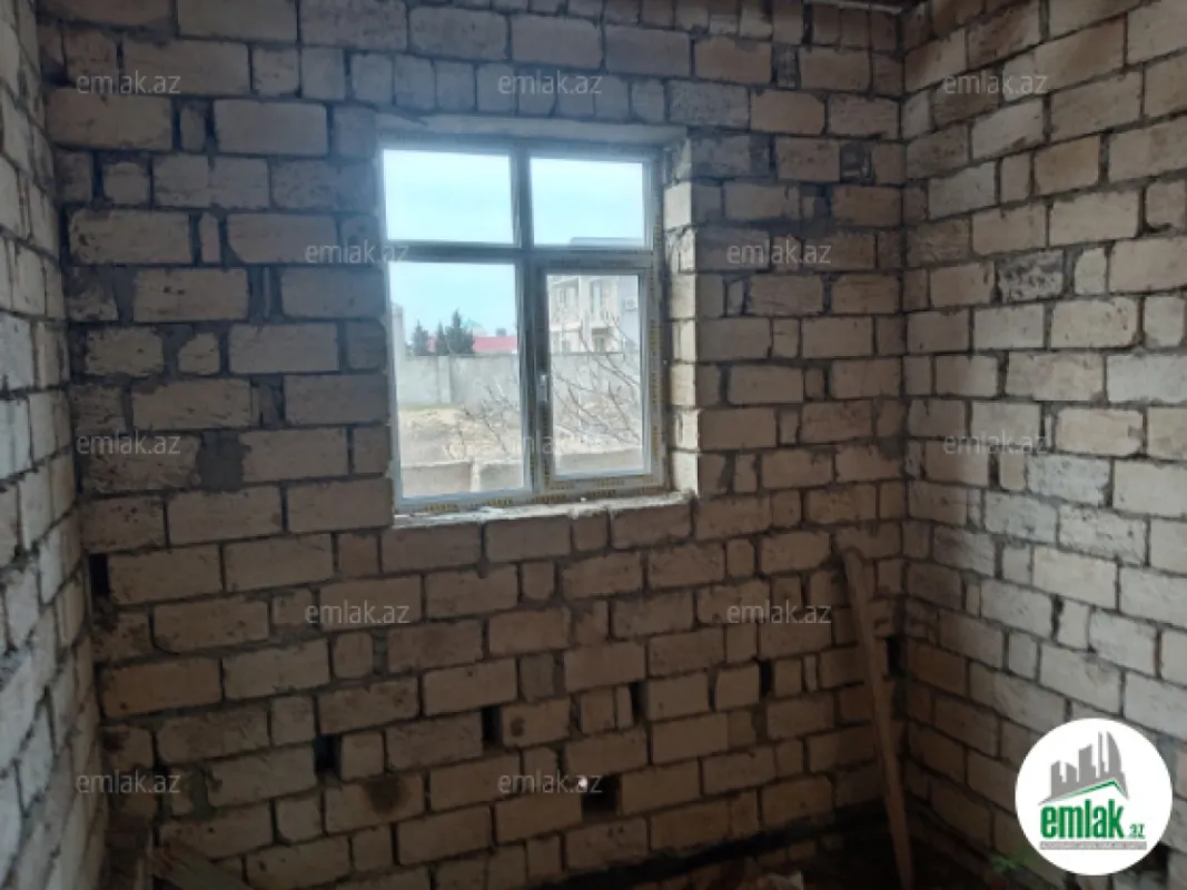 Satılır 4 otaqlı mənzil 158 m²