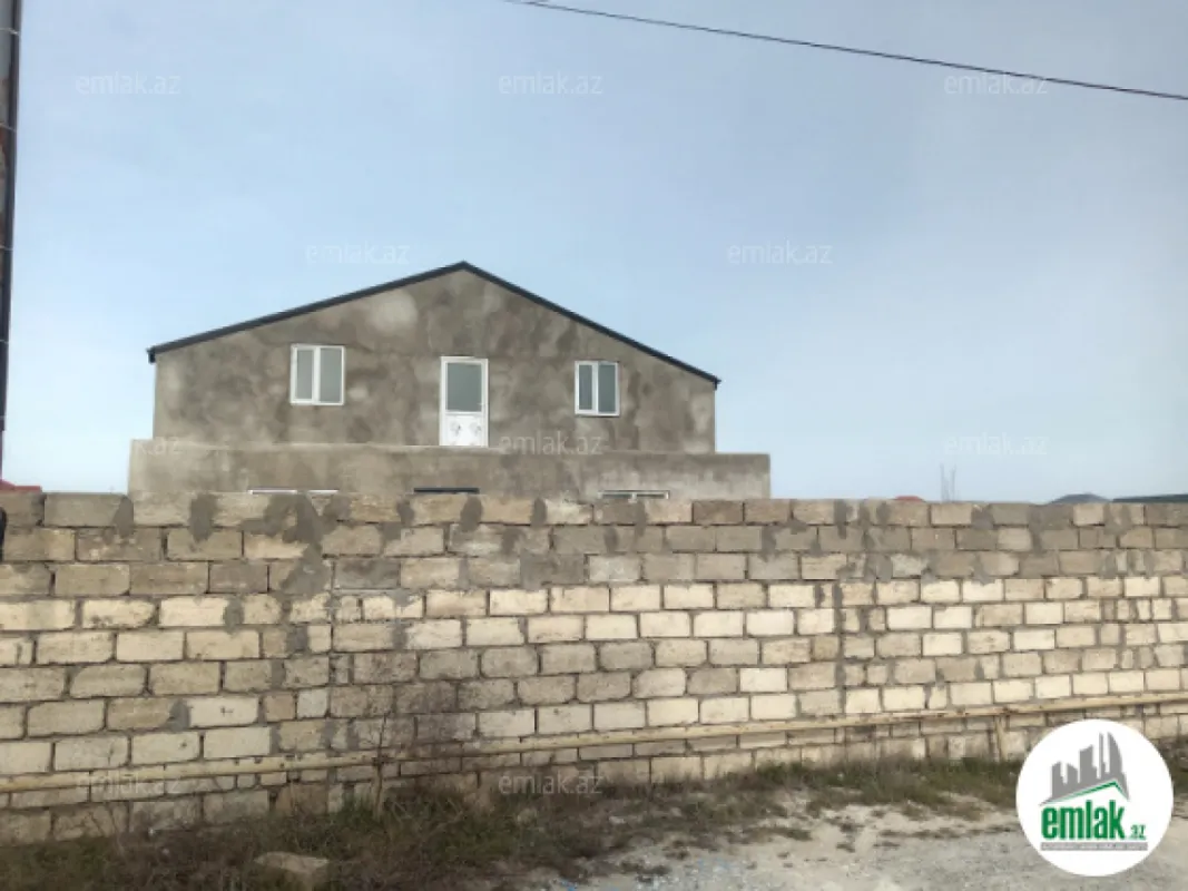 Satılır 4 otaqlı mənzil 158 m²