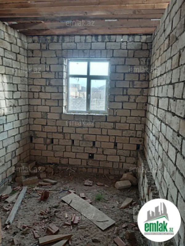 Satılır 4 otaqlı mənzil 158 m²