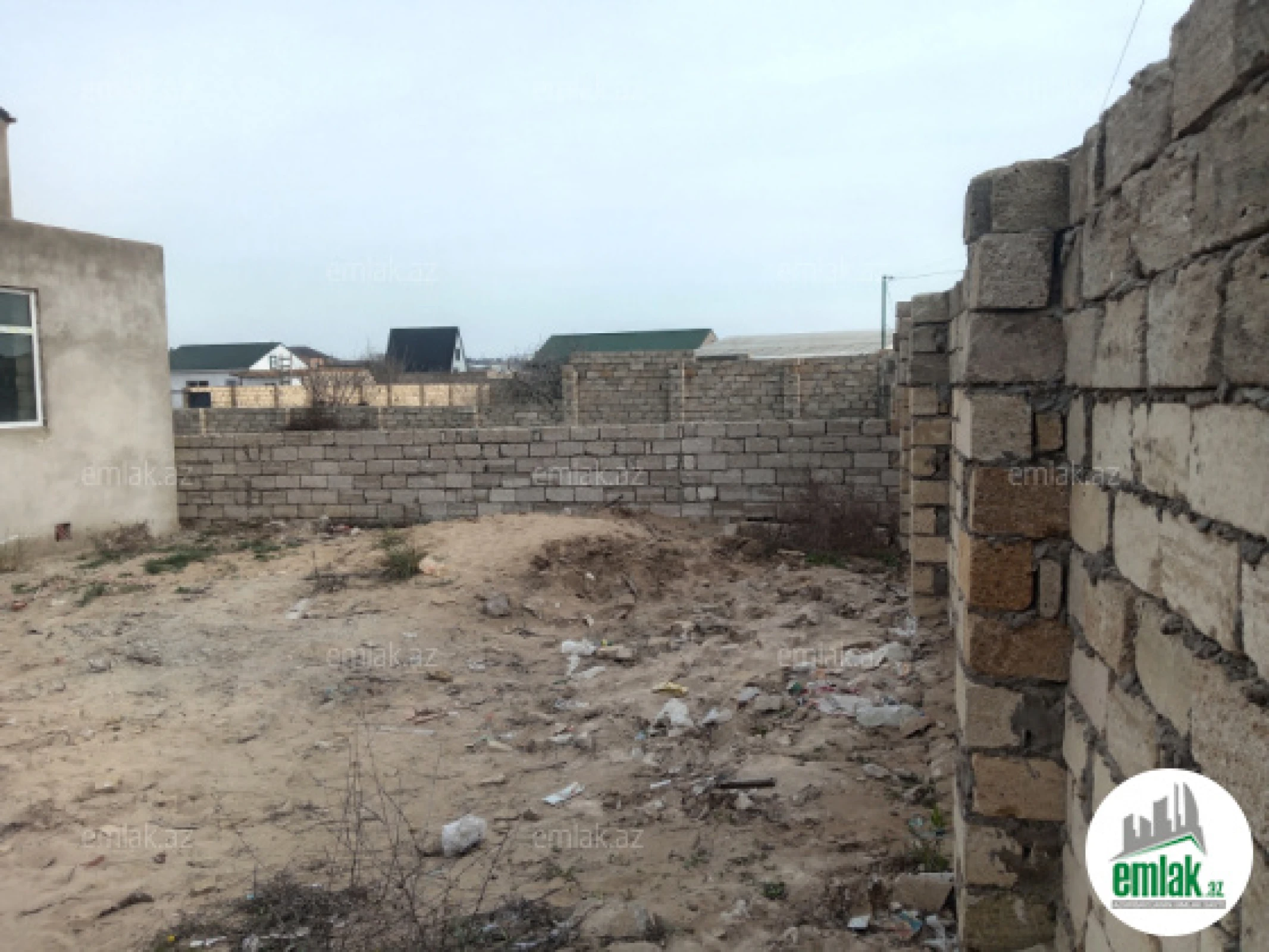 Satılır 4 otaqlı mənzil 158 m²