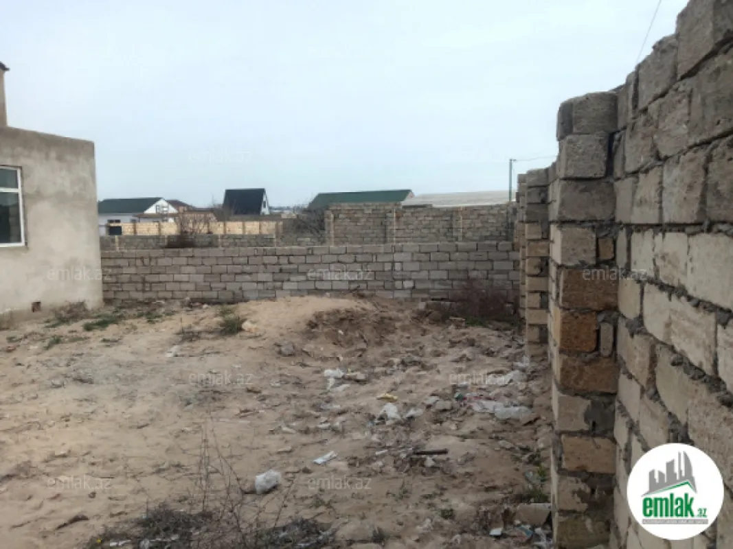 Satılır 4 otaqlı mənzil 158 m²