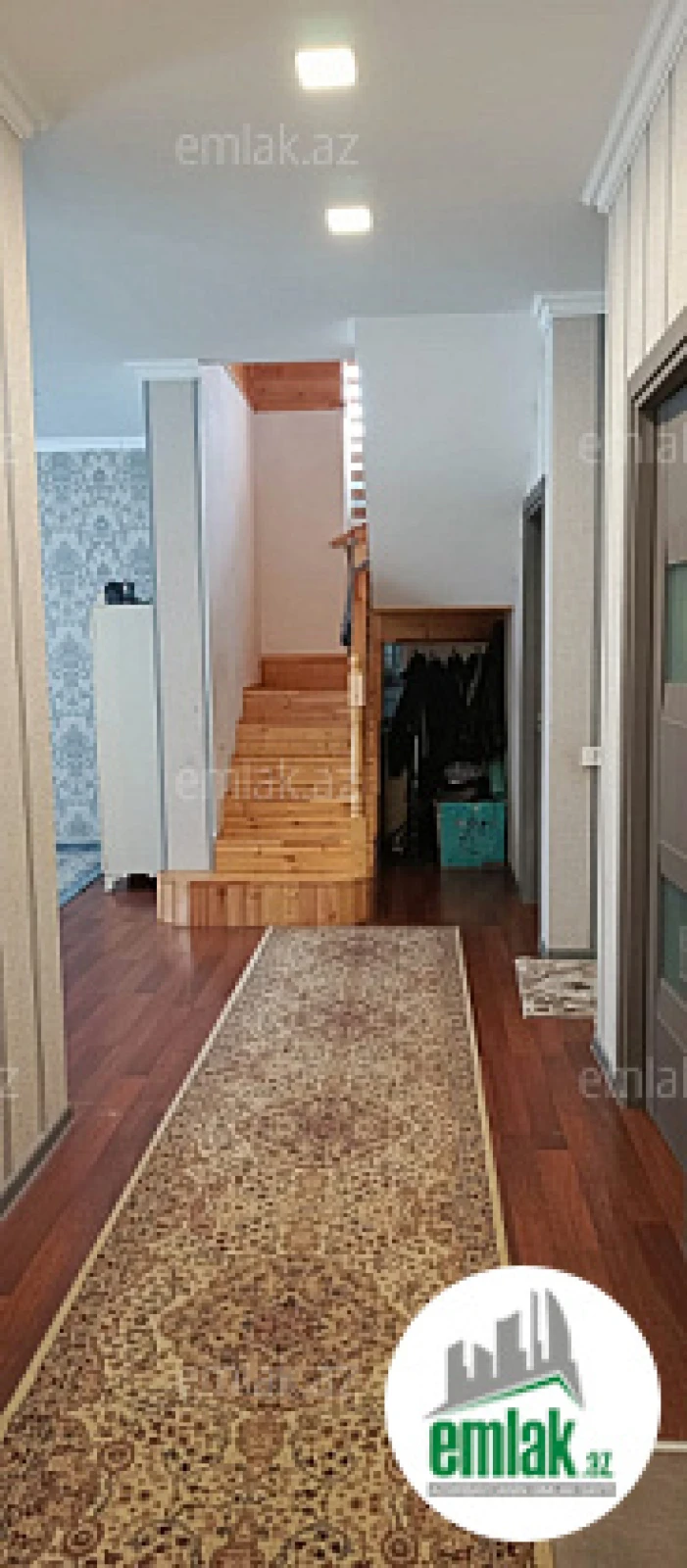 Satılır 5 otaqlı mənzil 160 m²