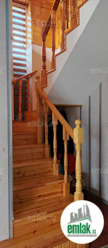 Satılır 5 otaqlı mənzil 160 m²