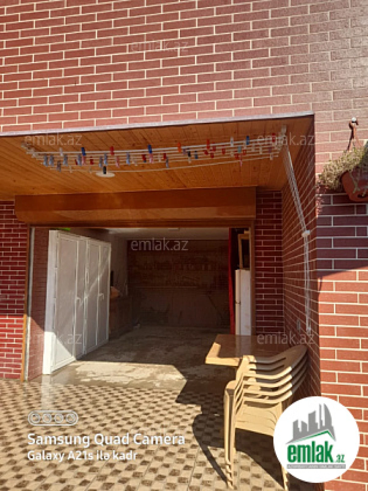 Satılır 6 otaqlı həyət evi 240 m²