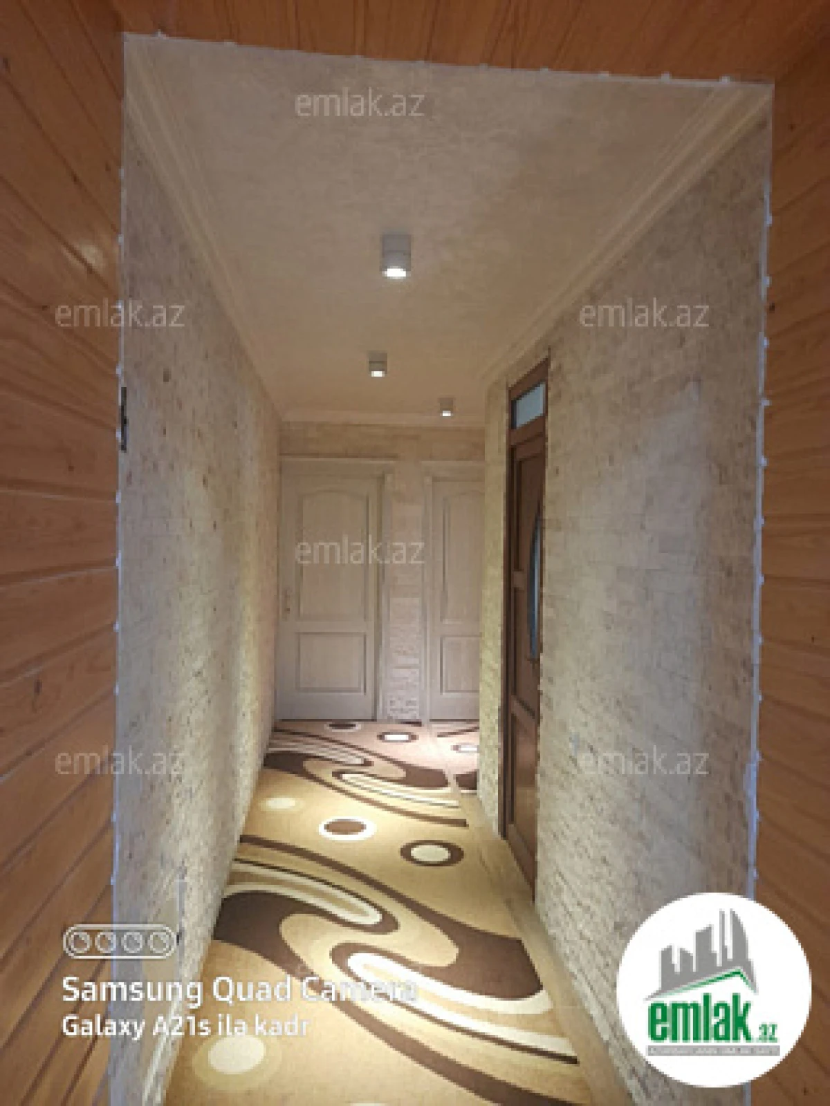Satılır 6 otaqlı həyət evi 240 m²