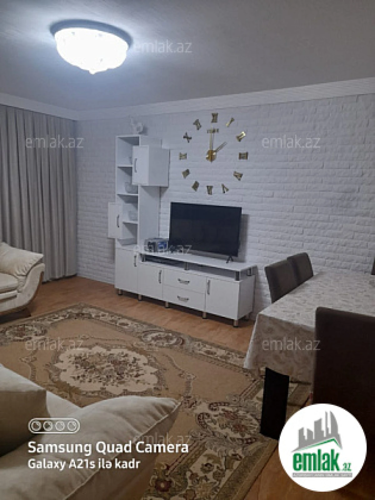 Satılır 6 otaqlı həyət evi 240 m²