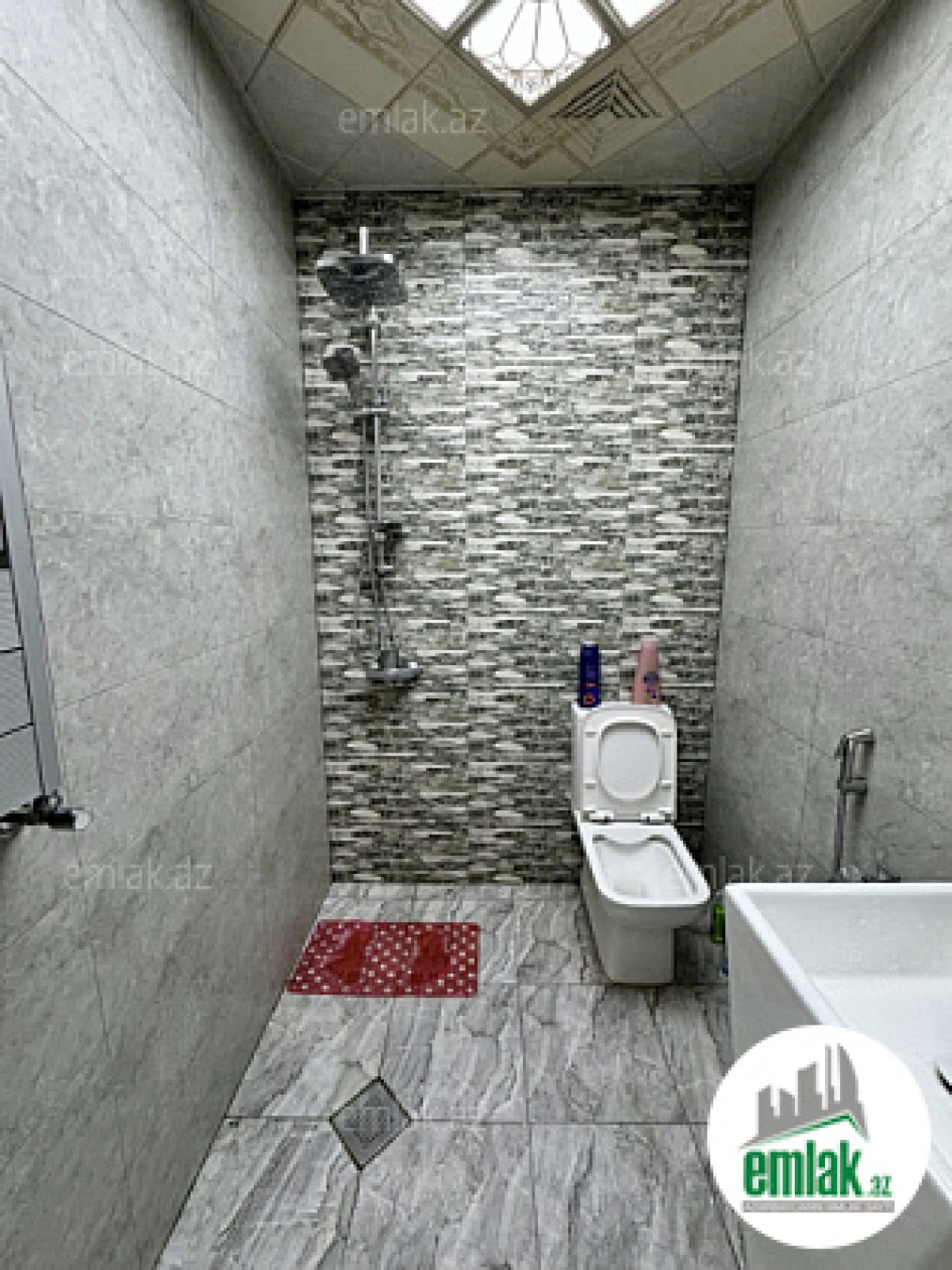 Satılır 2 otaqlı yeni tikili 83 m²