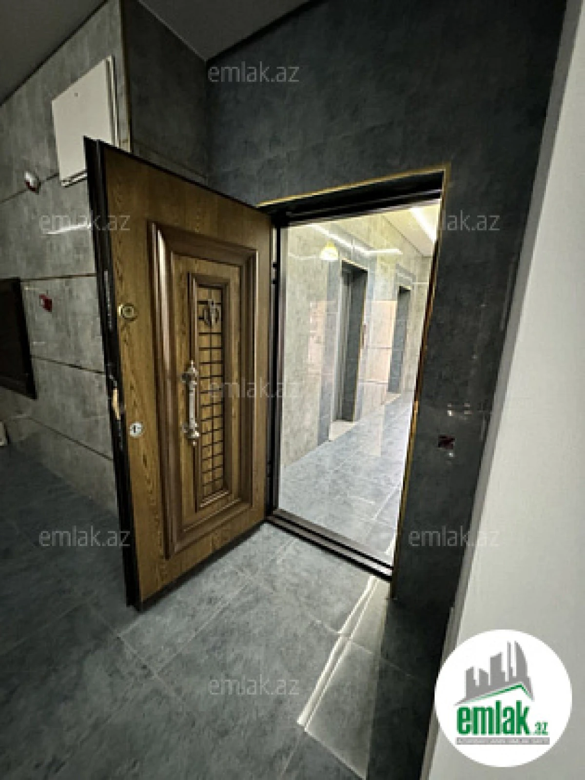 Satılır 2 otaqlı yeni tikili 83 m²