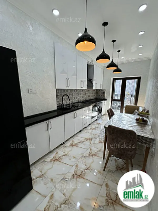 Satılır 2 otaqlı yeni tikili 83 m²