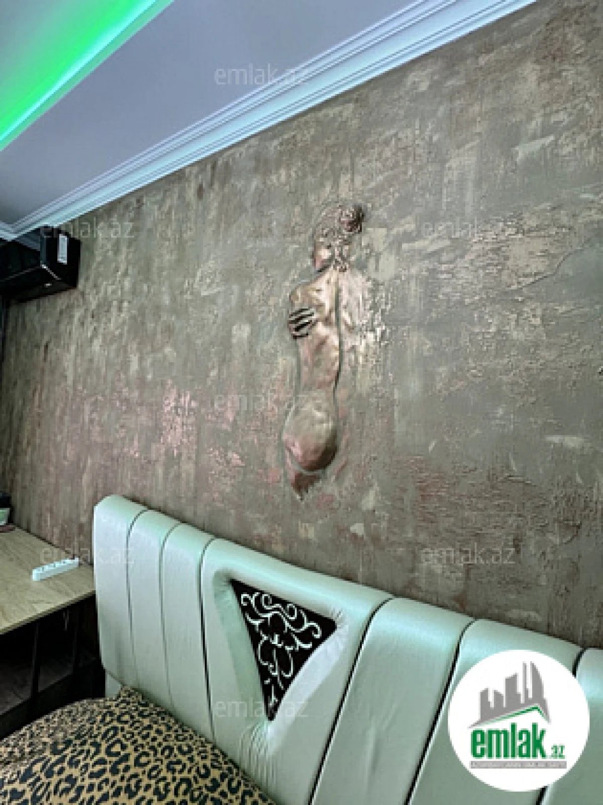 Satılır 2 otaqlı yeni tikili 83 m²