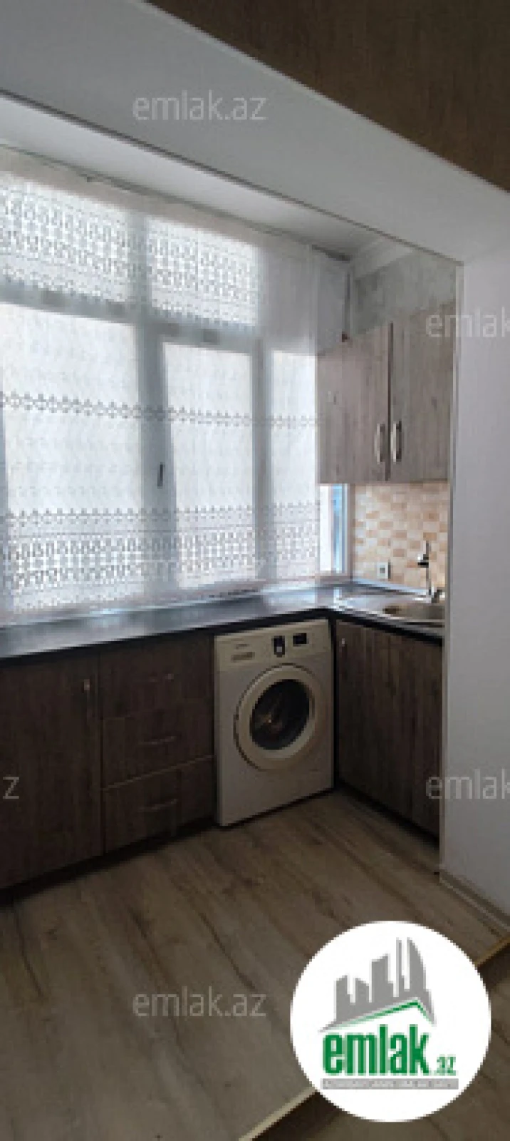 Satılır 1 otaqlı köhnə tikili 30 m²