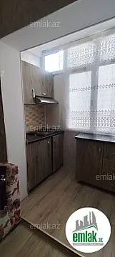 Satılır 1 otaqlı köhnə tikili 30 m²