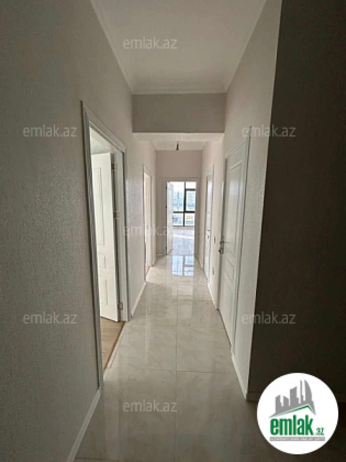 Satılır 2 otaqlı yeni tikili 95 m²