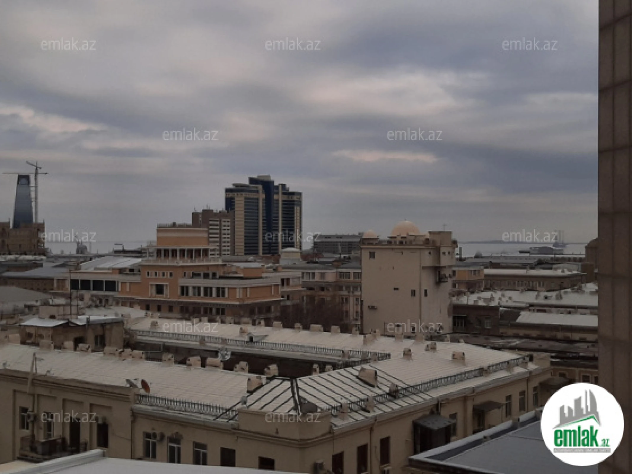 Satılır 4 otaqlı yeni tikili 230 m²