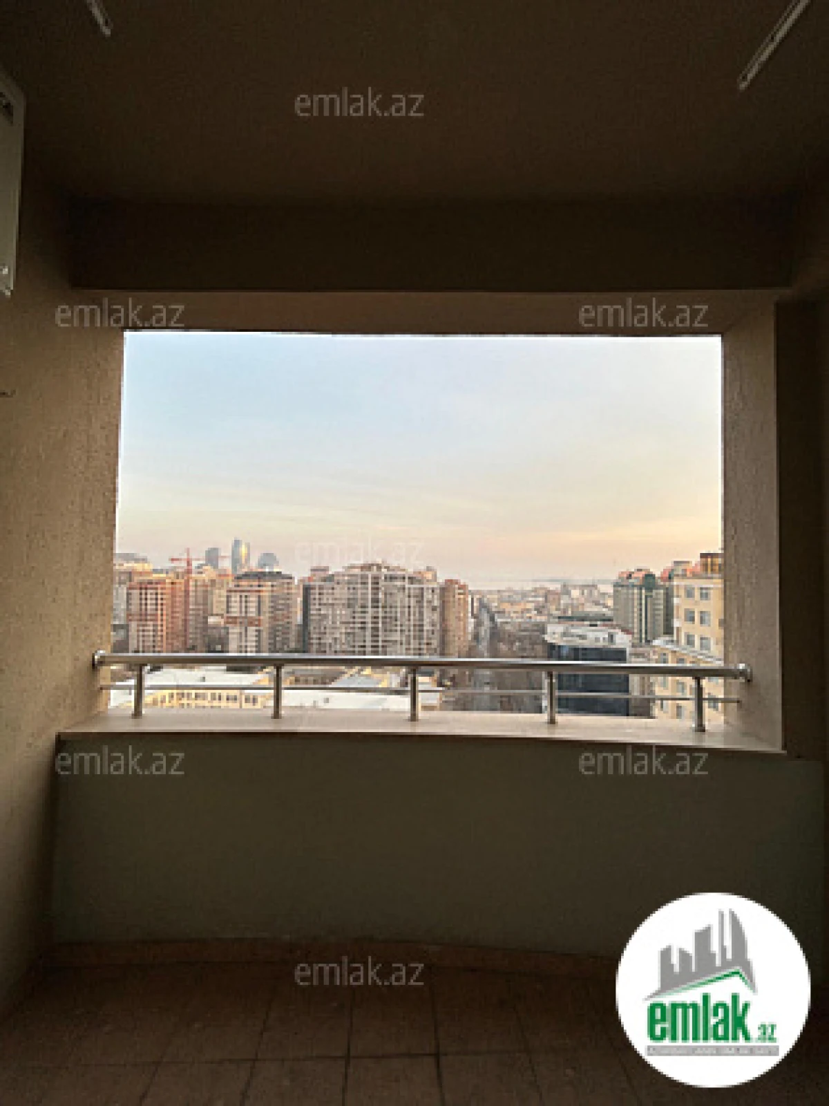 Satılır 3 otaqlı yeni tikili 220 m²
