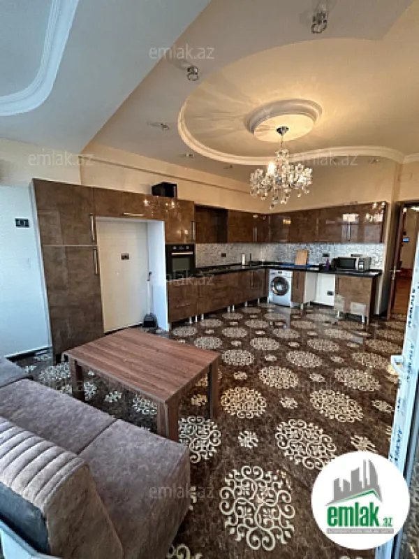 Satılır 3 otaqlı yeni tikili 220 m²